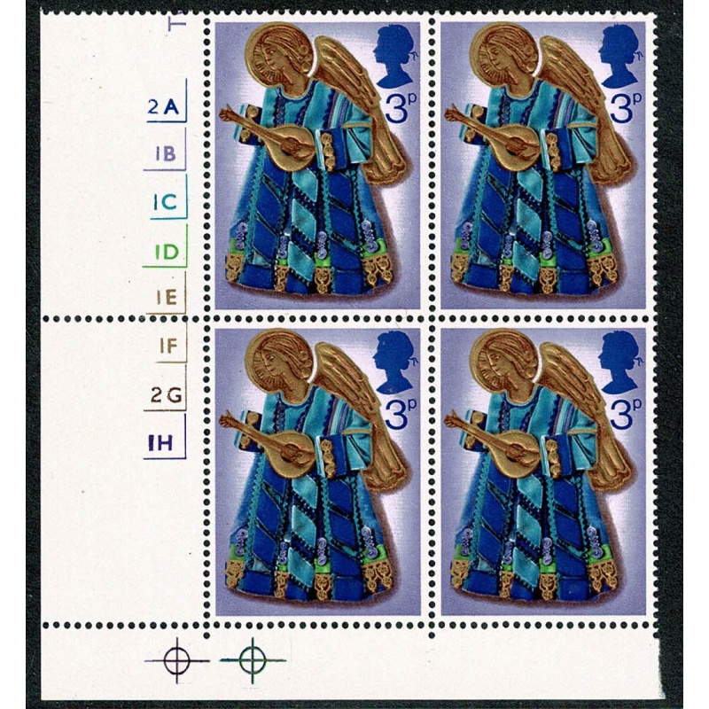 1972 Christmas 3p MISSING PHOSPHOR. Cylinder block of four. SG 914y